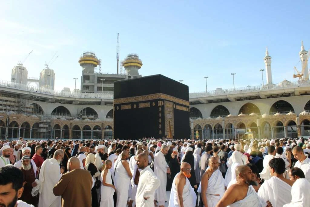 how to perform Umrah