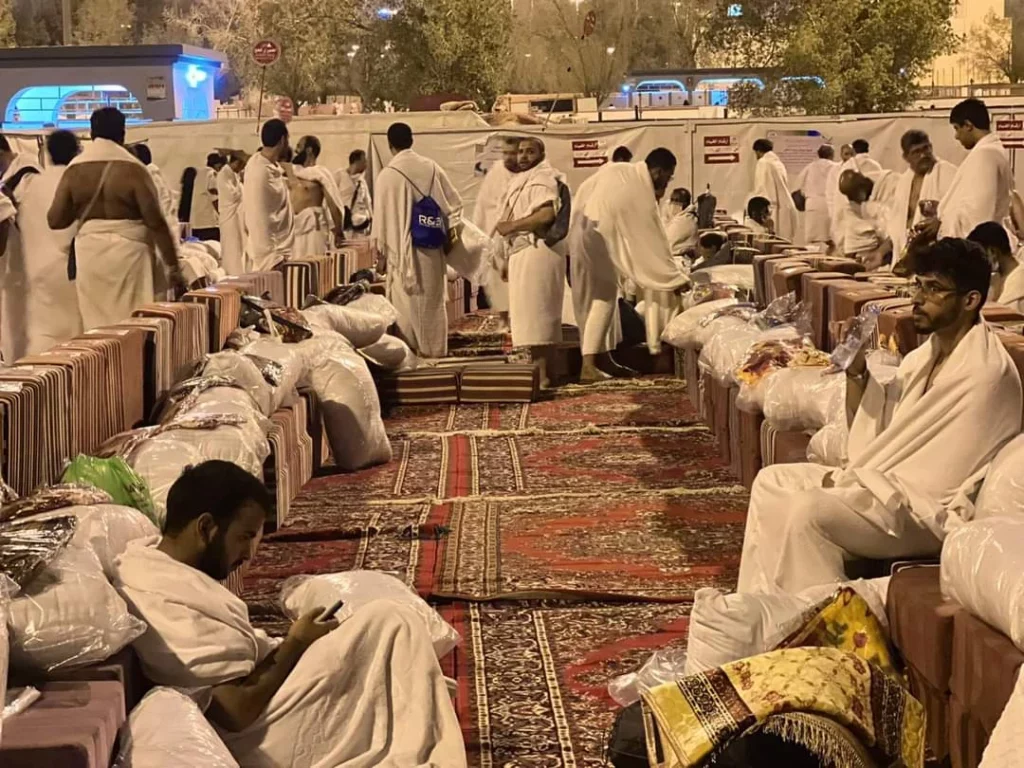 Halq and Taqsir: Marking the end of the Hajj at Muzdalifa